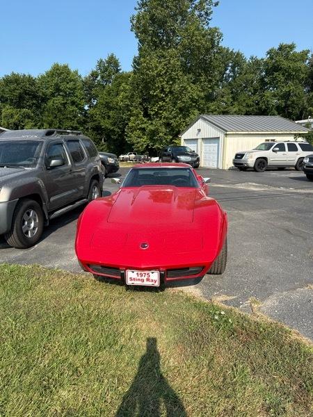 Chevrolet Corvette  1975