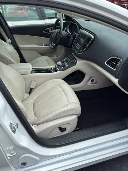 Chrysler 200 Limited 2015