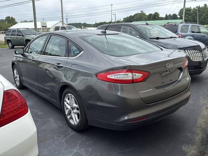 Ford Fusion SE 2015