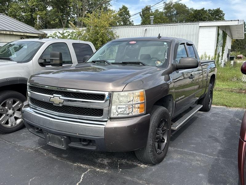 2007 Chevrolet Silverado 1500 Work Truck Ext. Cab Short Box 4WD