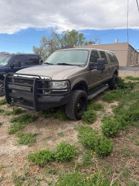 Ford F-250 SD XL Crew Cab 4WD 2006