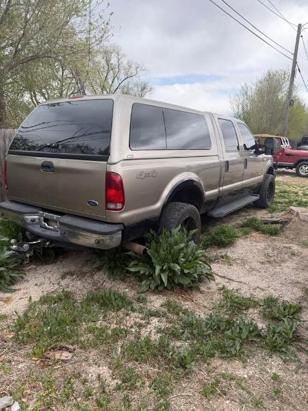 Ford F-250 SD XL Crew Cab 4WD 2006