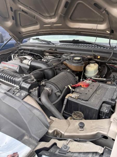 Ford F-250 SD XL Crew Cab 4WD 2006