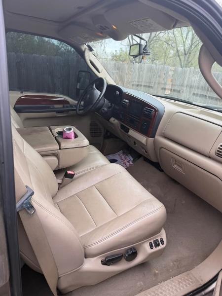 Ford F-250 SD XL Crew Cab 4WD 2006