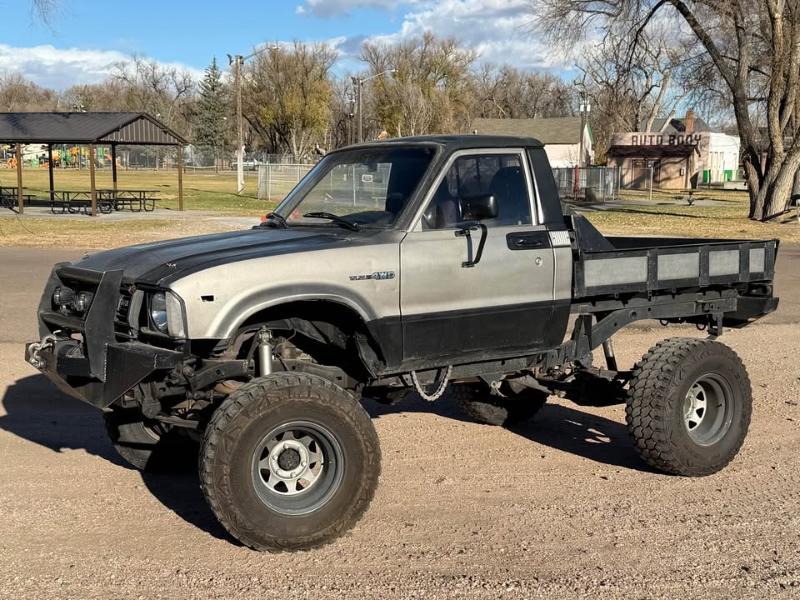 1981 Toyota Pickup Deluxe Standard Bed Regular Cab 4WD