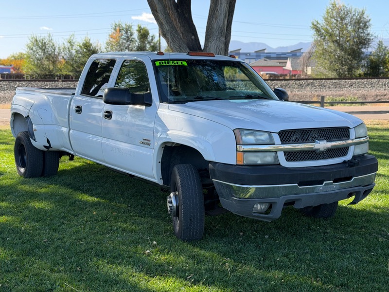 Chevrolet Silverado 3500 Work Truck Crew Cab 4WD 2004
