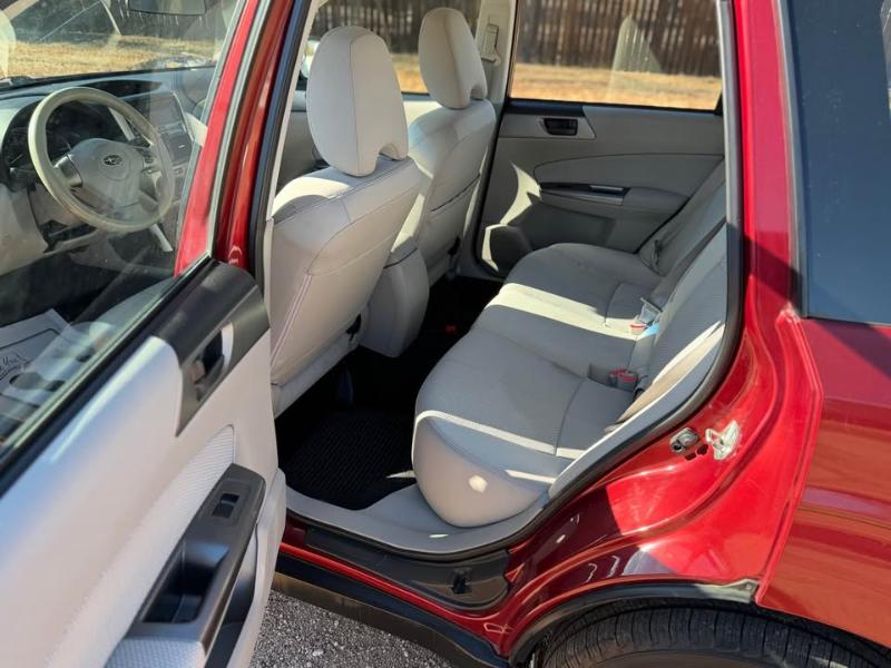 Subaru Forester 2.5X 2012