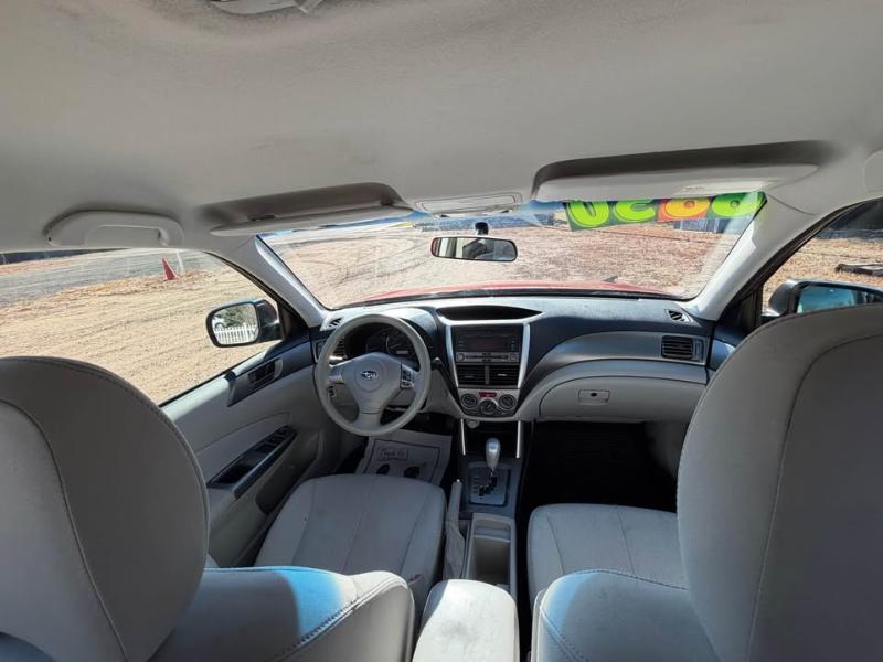 Subaru Forester 2.5X 2012