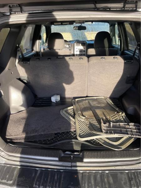 Ford Escape XLT 4WD 2012