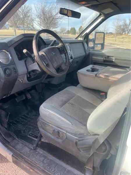 Ford F-350 SD XL Crew Cab 4WD 2012