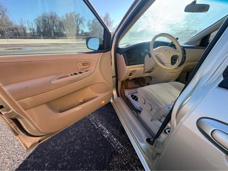 Mazda MPV LX-SV 2005