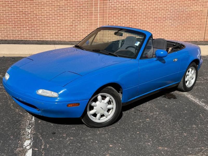 Mazda MX-5 Miata Base 1990