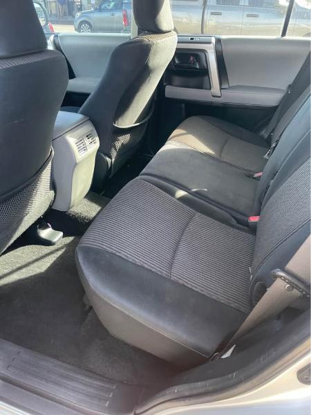 Toyota 4Runner SR5 4WD 2011