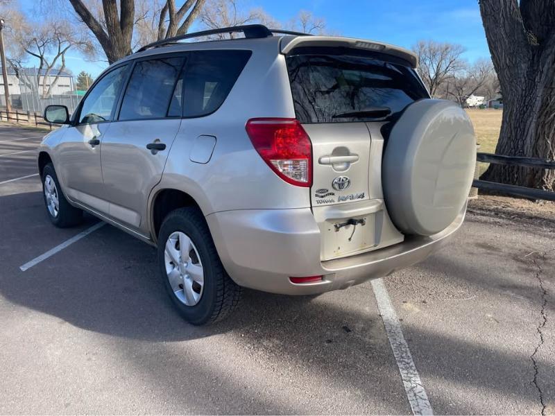 Toyota RAV4 Base I4 2WD 2007