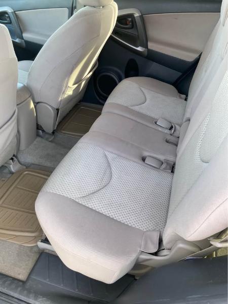 Toyota RAV4 Base I4 2WD 2007