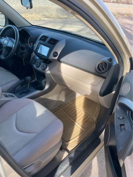 Toyota RAV4 Base I4 2WD 2007