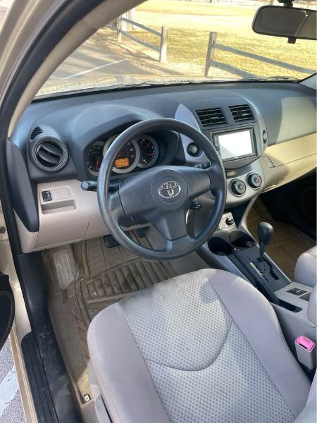 Toyota RAV4 Base I4 2WD 2007