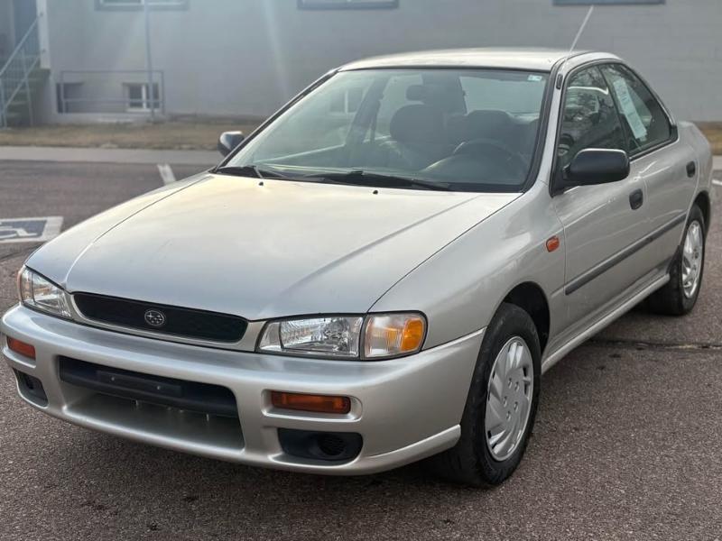Subaru Impreza L sedan 1999