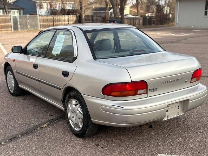 Subaru Impreza L sedan 1999