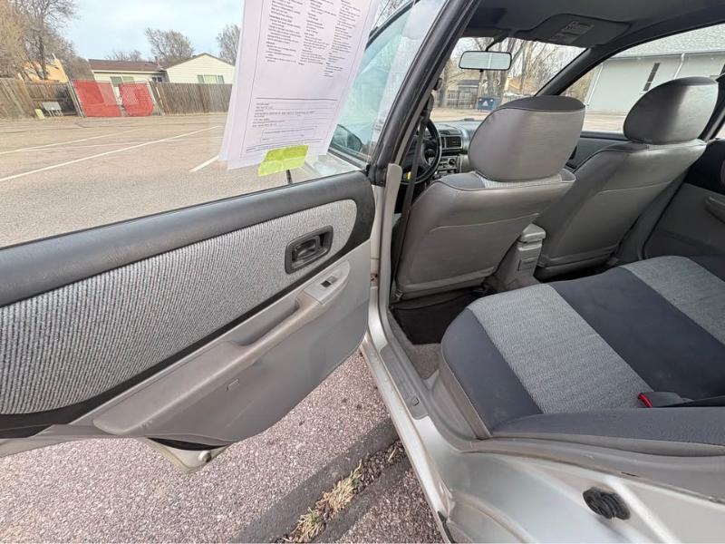 Subaru Impreza L sedan 1999