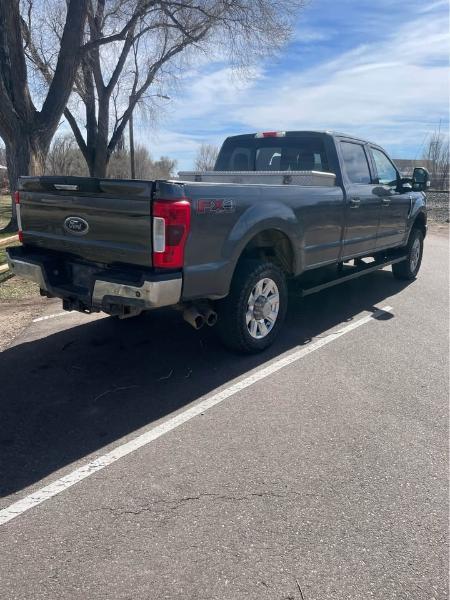 Ford F-350 SD Lariat Crew Cab Long Bed 4WD 2017