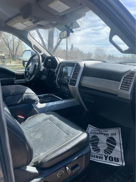 Ford F-350 SD Lariat Crew Cab Long Bed 4WD 2017