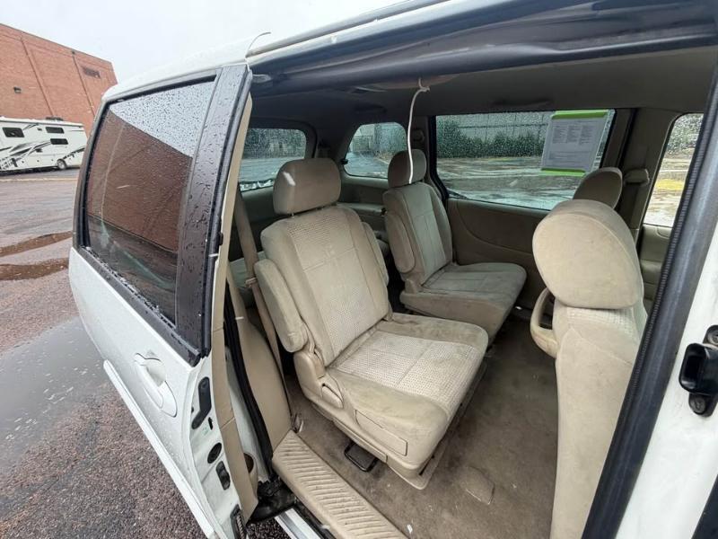 Mazda MPV LX 2004