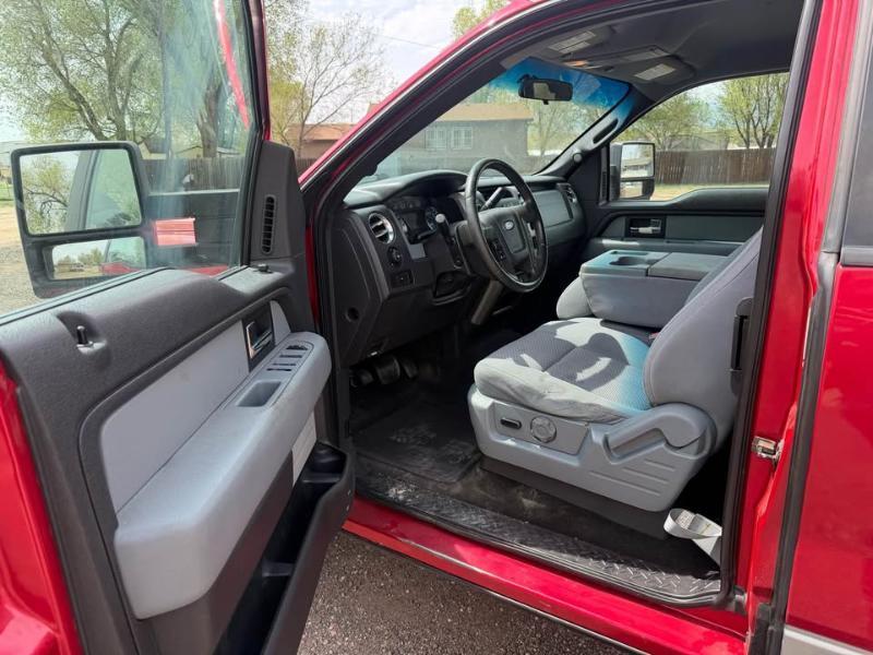 Ford F-150 XL SuperCab 8-ft. Bed 4WD 2012