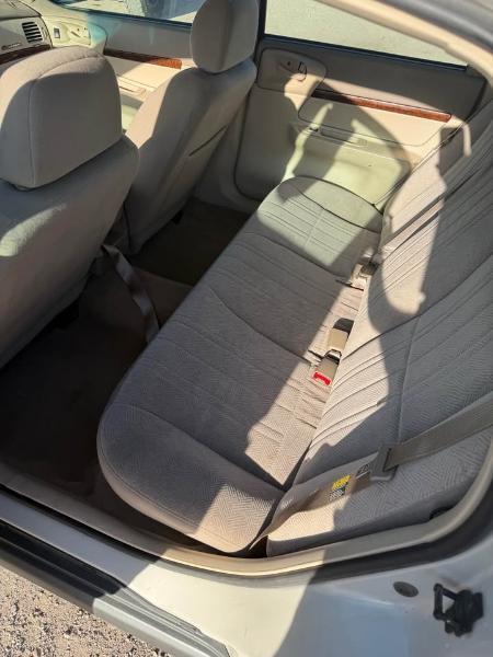 Chevrolet Impala Base 2003
