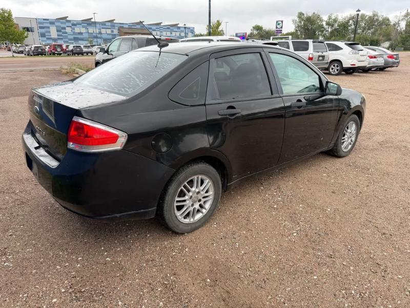 Ford Focus S Sedan 2010