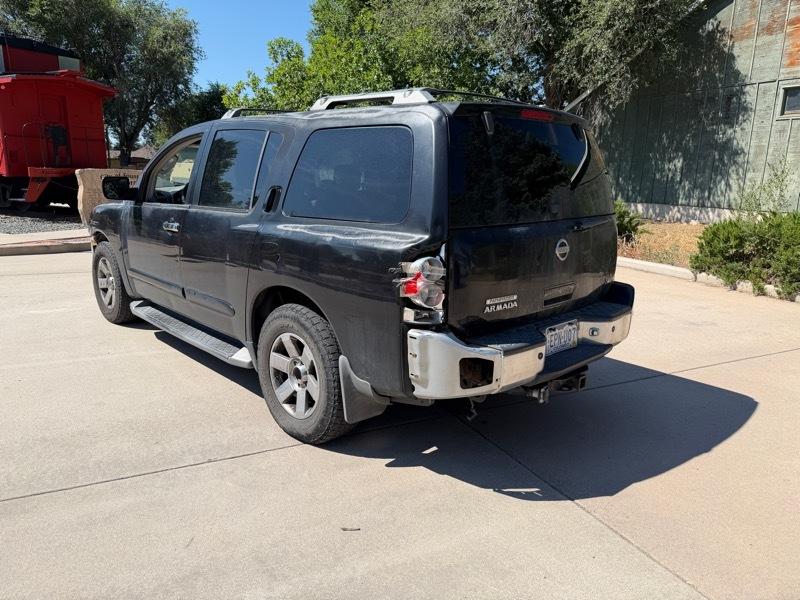 Nissan Armada SE 2WD 2004