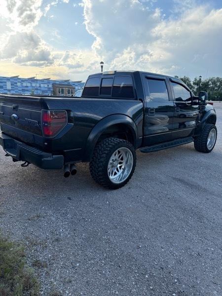 Ford F-150 SVT Raptor SuperCrew 5.5-ft. Bed 4WD 2011