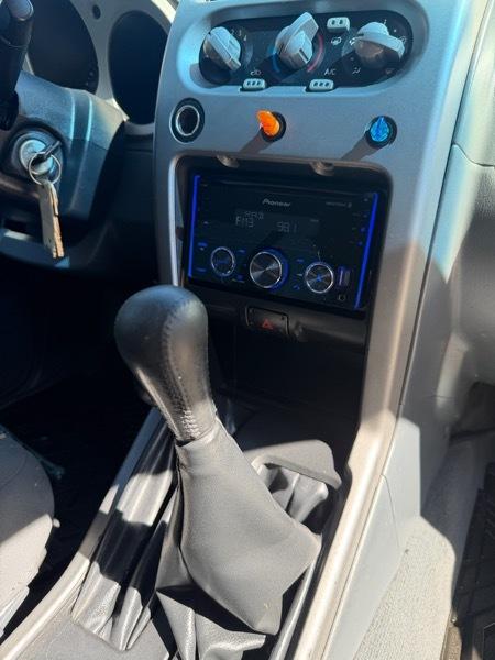 Nissan Xterra XE 4WD 2002