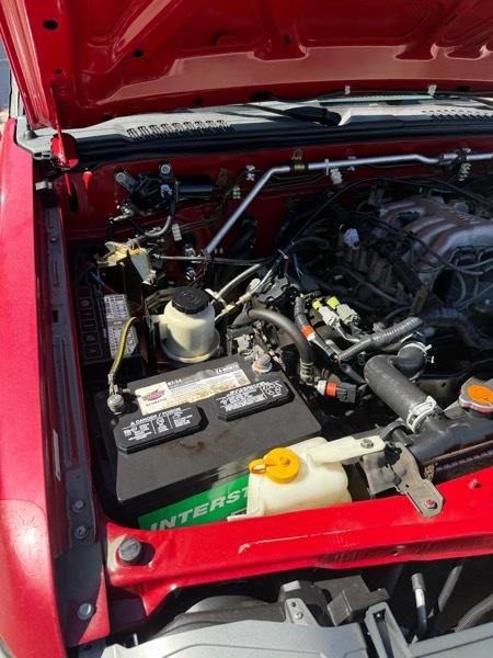 Nissan Xterra XE 4WD 2002