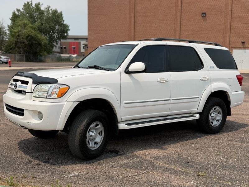 2005 Toyota Sequoia SR5 4WD