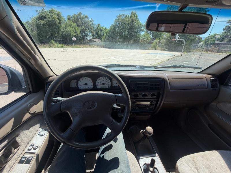 Toyota Tacoma Xtracab V6 4WD 2004