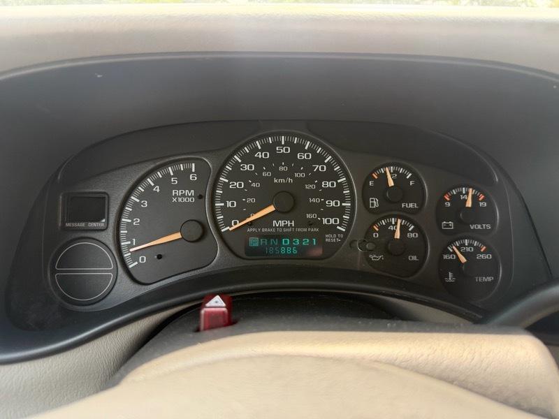 Chevrolet Tahoe 4WD 2002