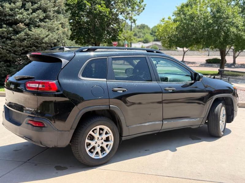 Jeep Cherokee Sport 4WD 2016