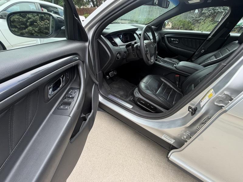 Ford Taurus SHO AWD 2016