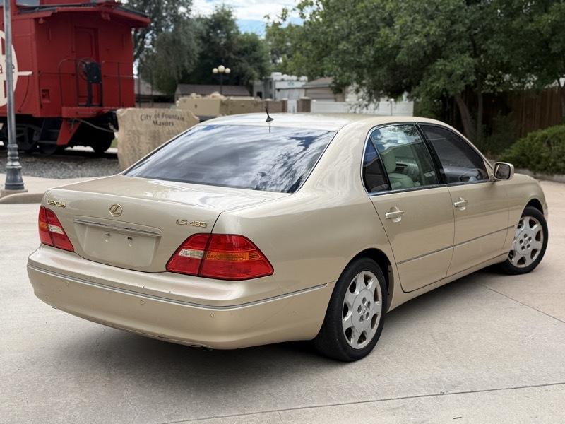 Lexus LS 430 Sedan 2002