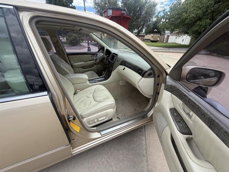 Lexus LS 430 Sedan 2002