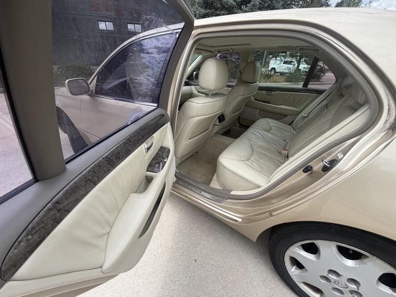 Lexus LS 430 Sedan 2002