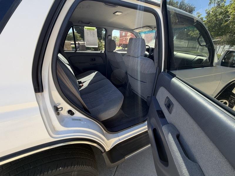 Toyota 4Runner SR5 4WD 1998