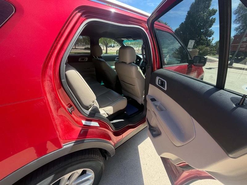 Ford Explorer XLT 4WD 2012