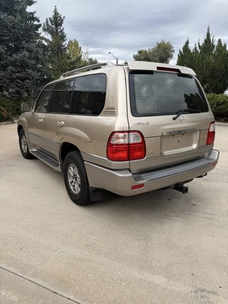 Lexus LX 470 Base 2001