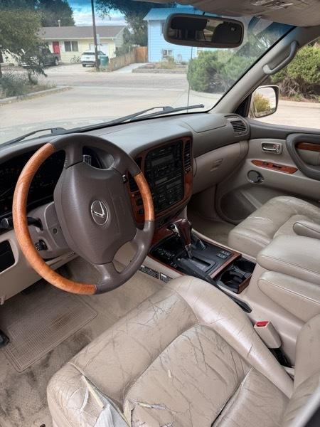 Lexus LX 470 Base 2001