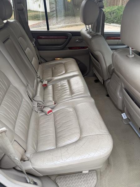 Lexus LX 470 Base 2001