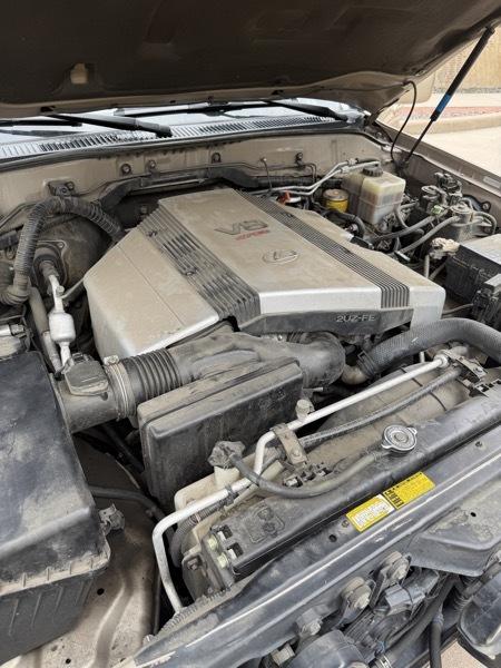 Lexus LX 470 Base 2001