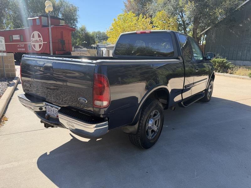 Ford F-150 Lariat 2001
