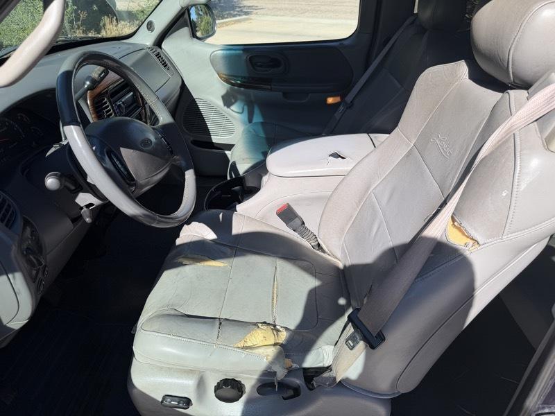Ford F-150 Lariat 2001